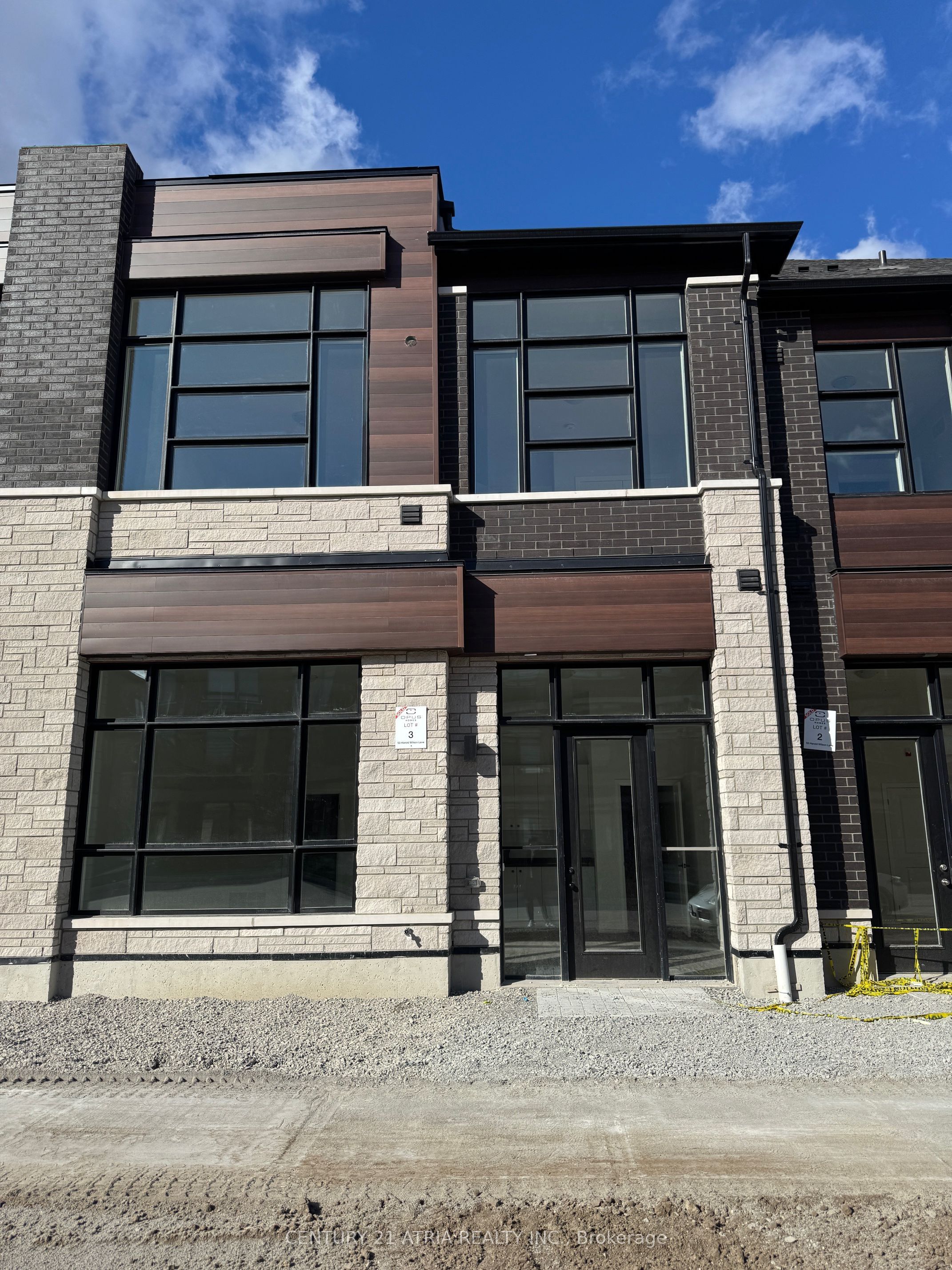 53 Harold Wilson Lane Main, Richmond Hill, ON L4S 0M3