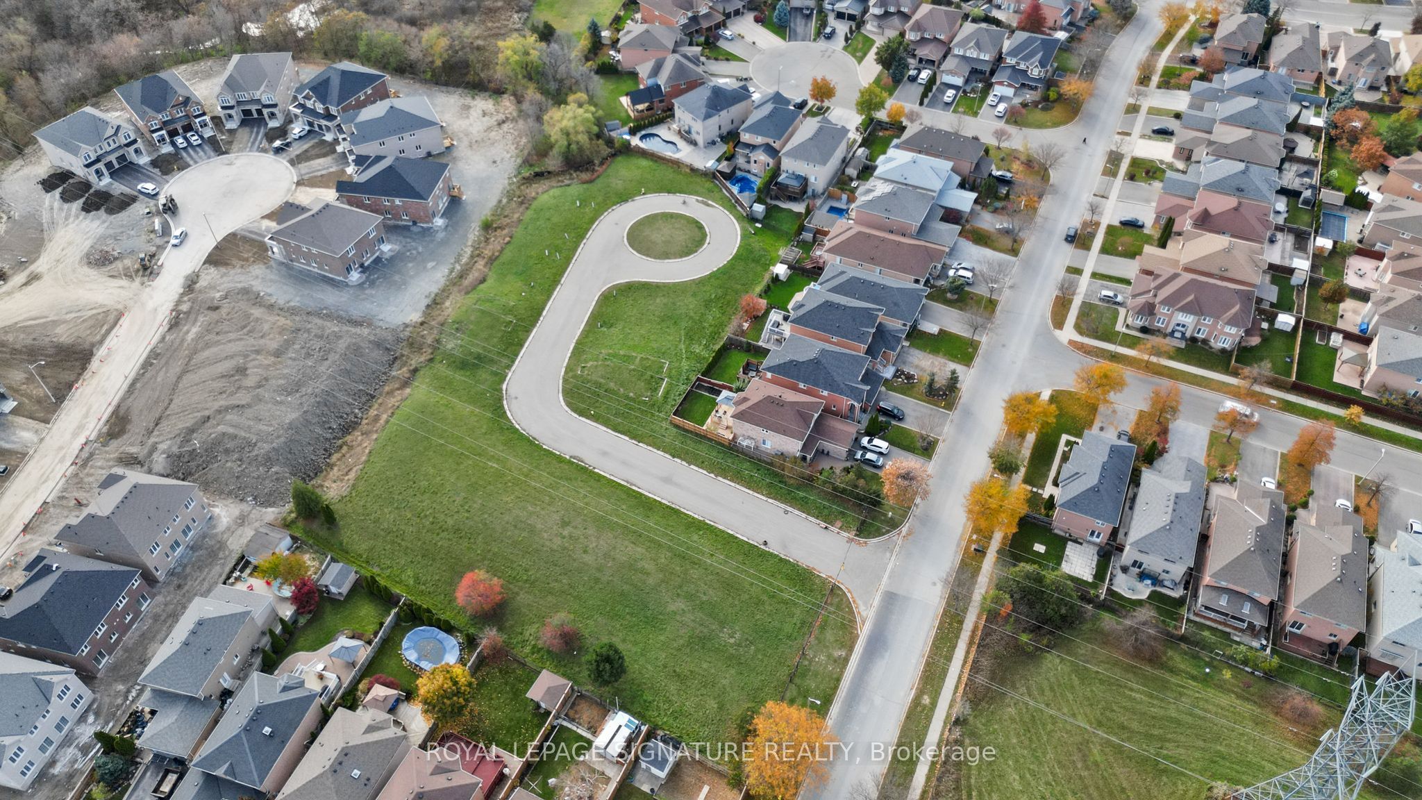 22 Izzy Court, Vaughan, ON L4H 1G3