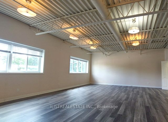 458 Service Road Upper, Whitchurch-Stouffville, ON L4A 2S9