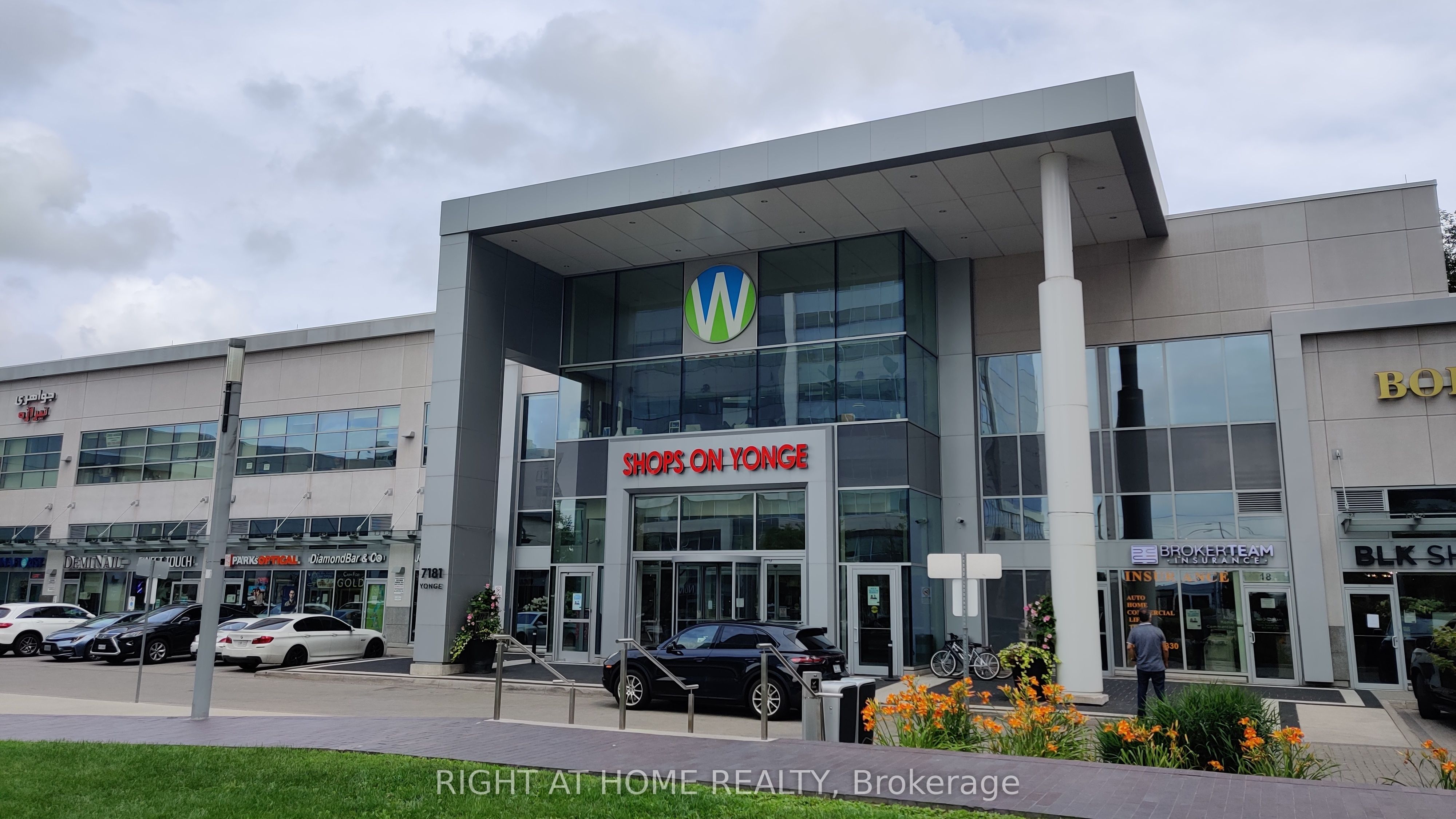7181 Yonge Street 214, Markham, ON L3T 0C7