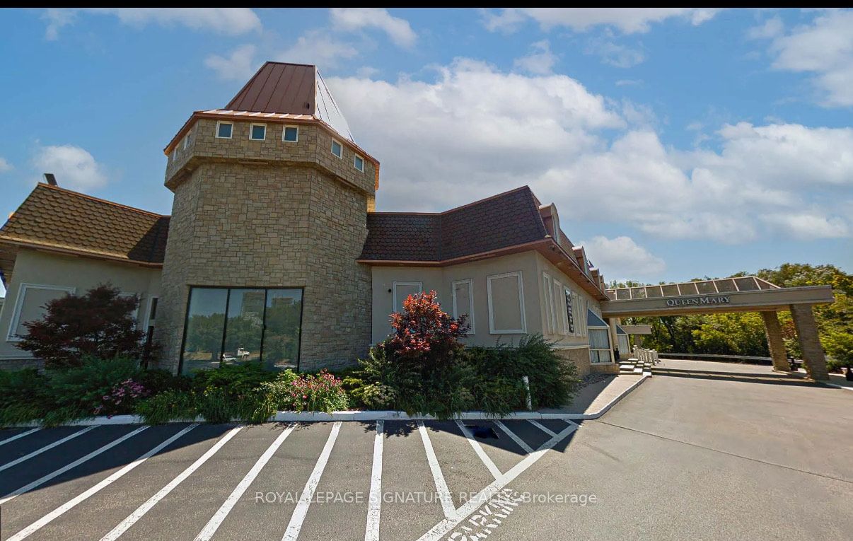 7601 Jane Street 2nd Flr – Rear Entrance, Vaughan, ON L4K 1X2