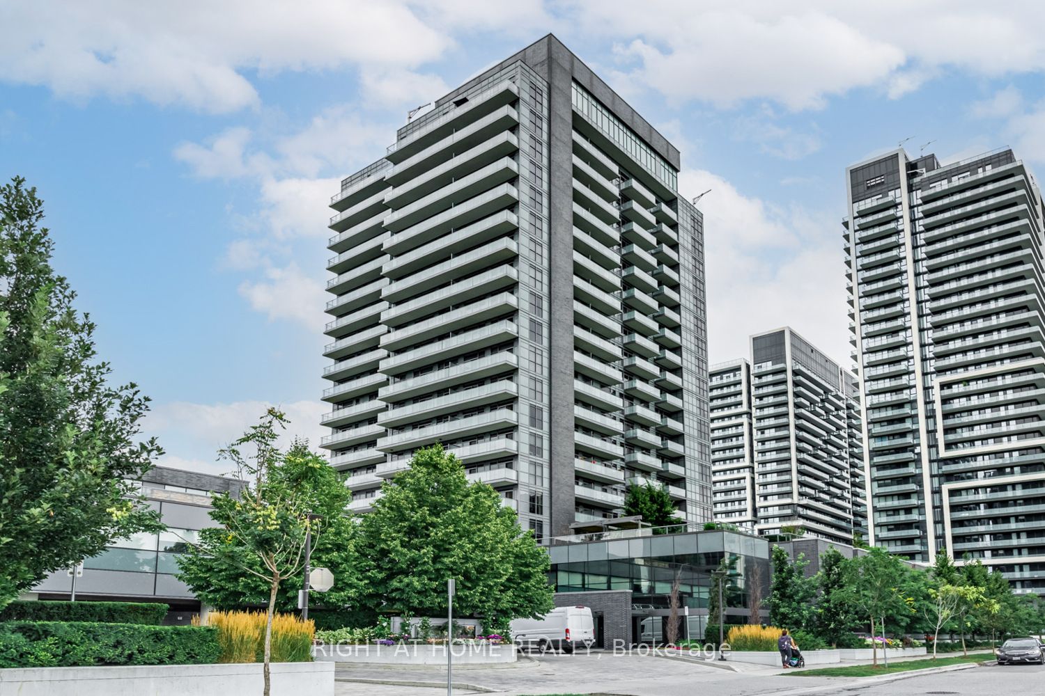 65 Oneida Crescent 1010, Richmond Hill, ON L4B 0G9