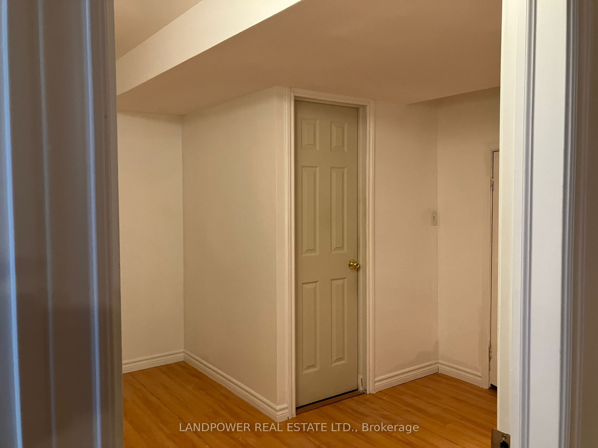 29 Sandy Point Drive S BSMT A, Richmond Hill, ON L4S 2W7