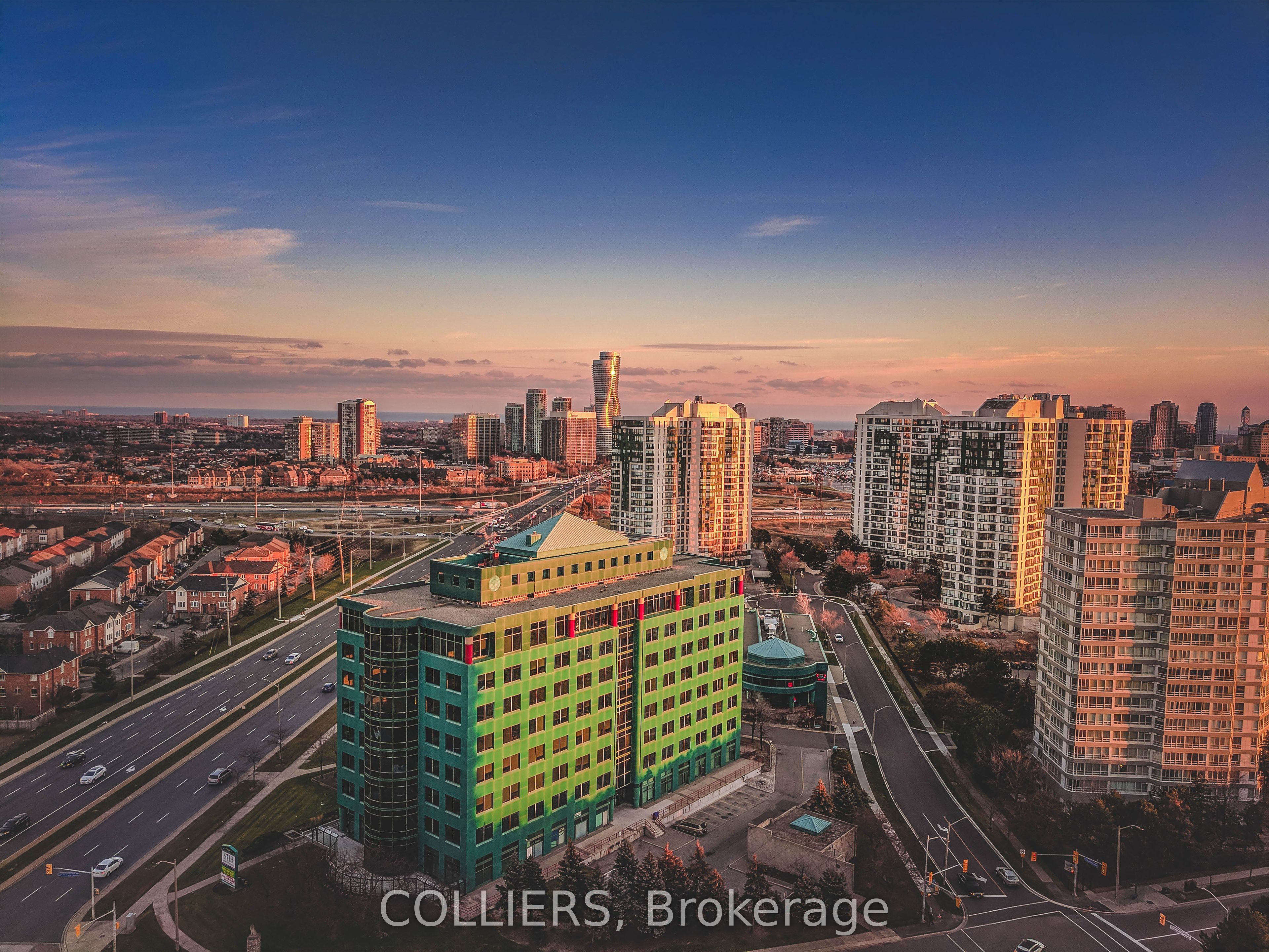 10 Kingsbridge Garden Circle 403, Mississauga, ON L5R 3K7