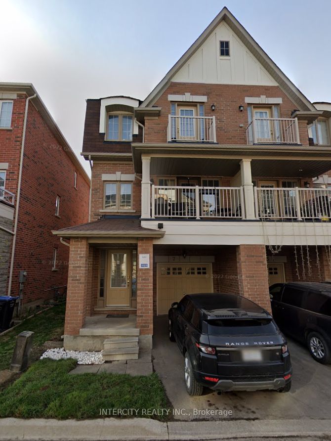 7 Kayak Heights, Brampton, ON L6Z 0H8