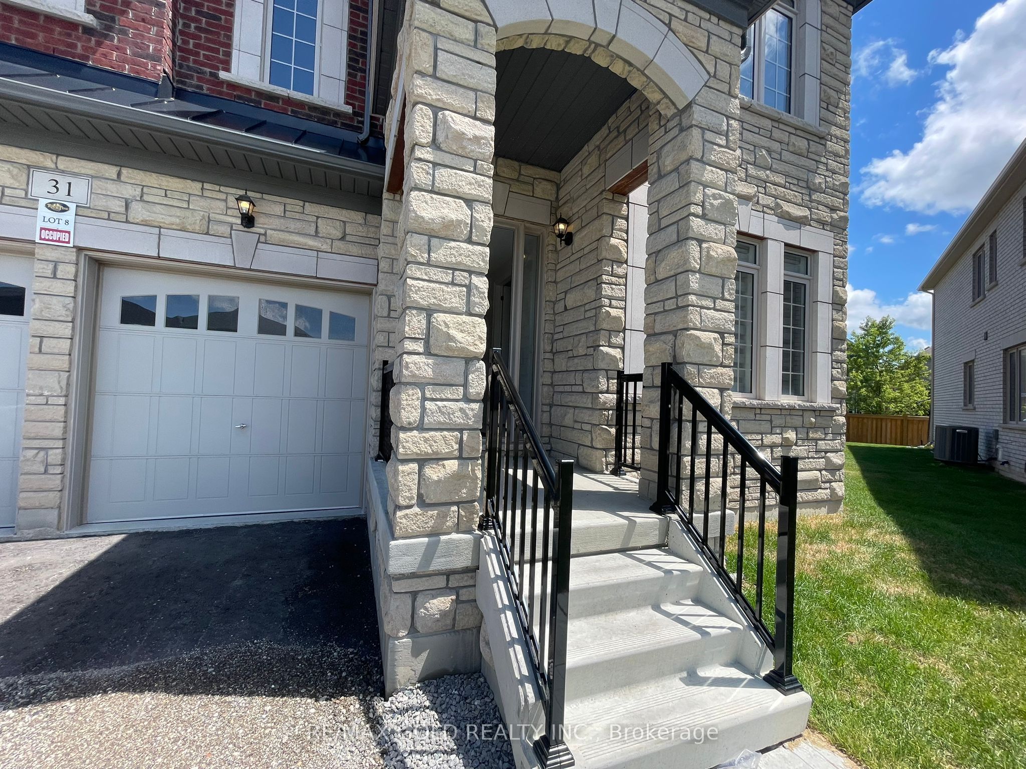 31 Dolomite Drive, Brampton, ON L6P 4R6