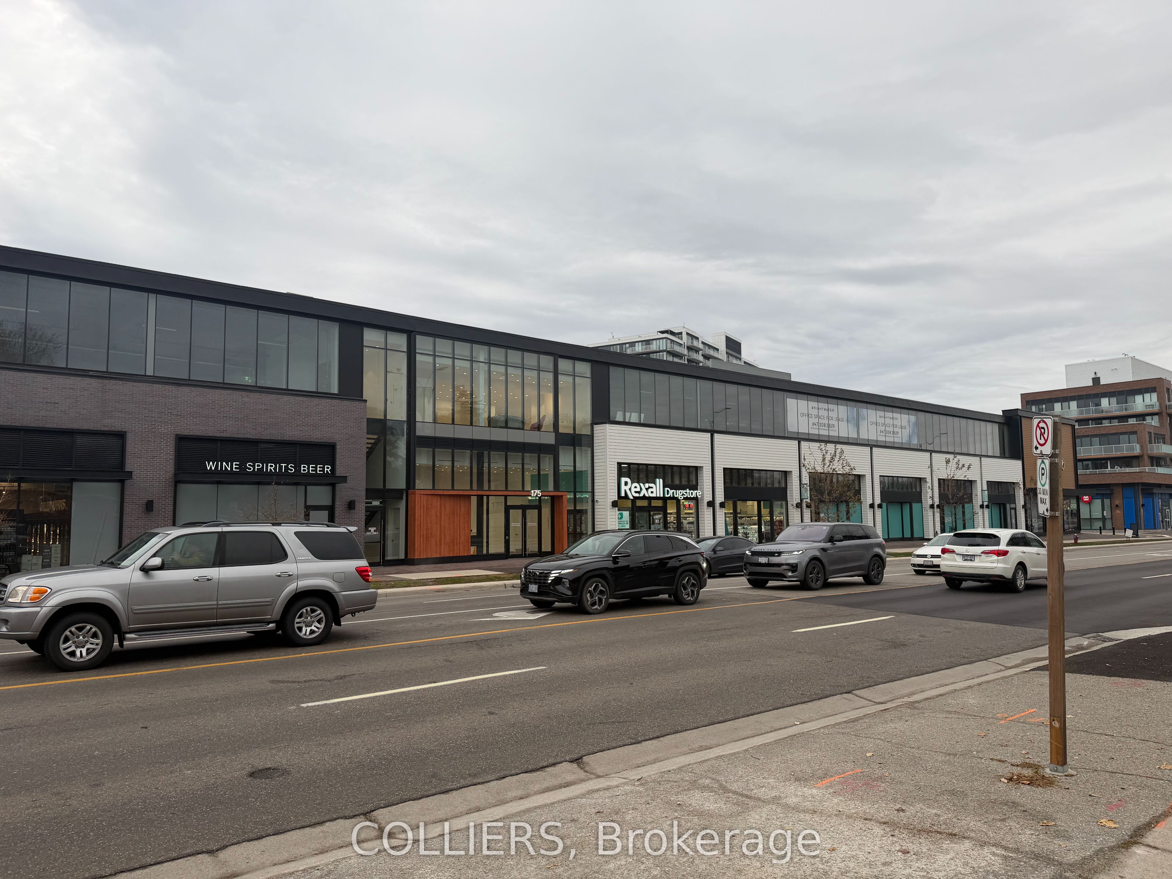 175 Lakeshore Road W Suite 2, Mississauga, ON L5H 0A6