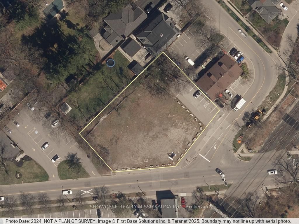 1139 Lorne Park Road, Mississauga, ON L5H 3A6