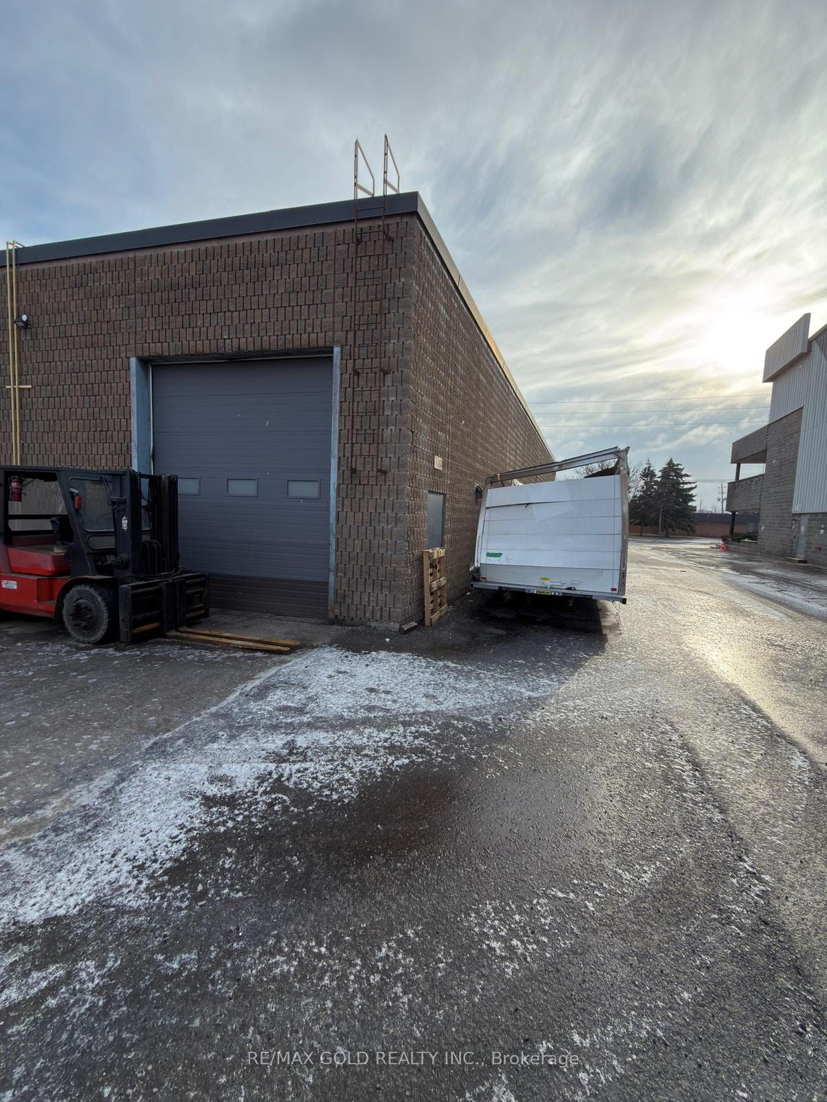 211 Wilkinson Road 8, Brampton, ON L6T 4M2