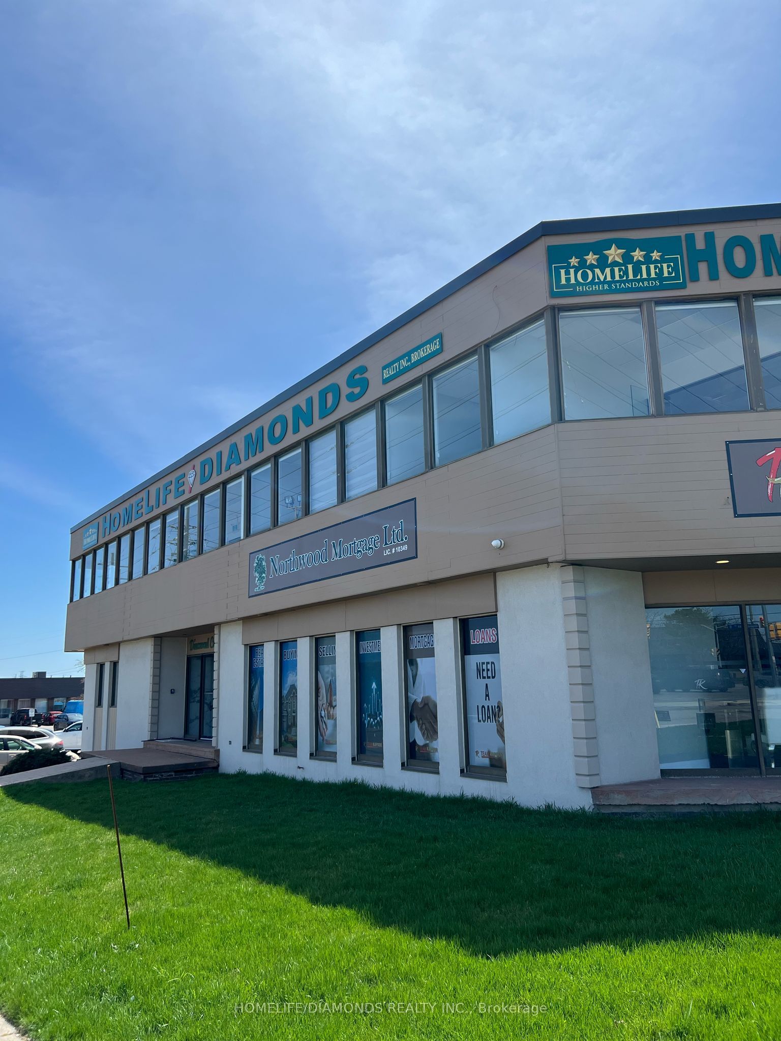 1830 Dundas Street E 202, Mississauga, ON L4X 1L8