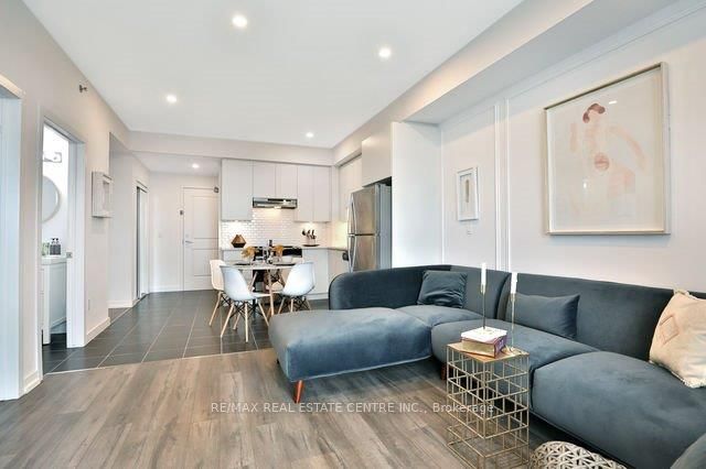 2490 Old Bronte Road 318, Oakville, ON L6M 0Y5