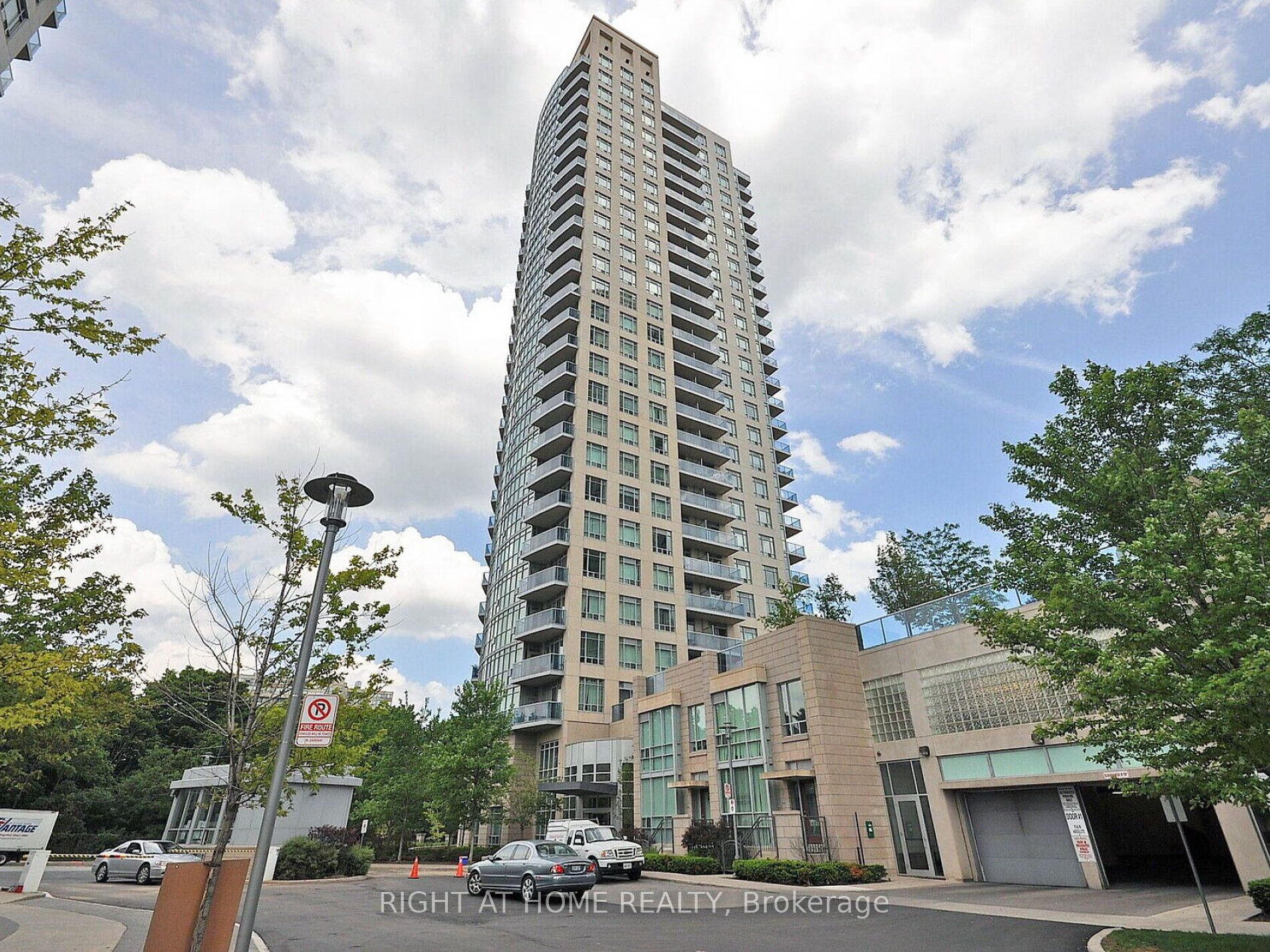 90 Absolute Avenue 908, Mississauga, ON L4Z 0A3