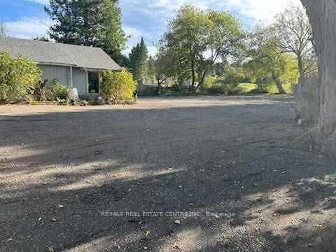 15426 Airport Road, Caledon, ON L7C 1E6