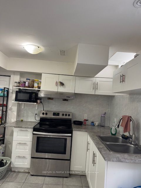 127 Lloyd Sanderson Drive, Brampton, ON L6Y 0Z9