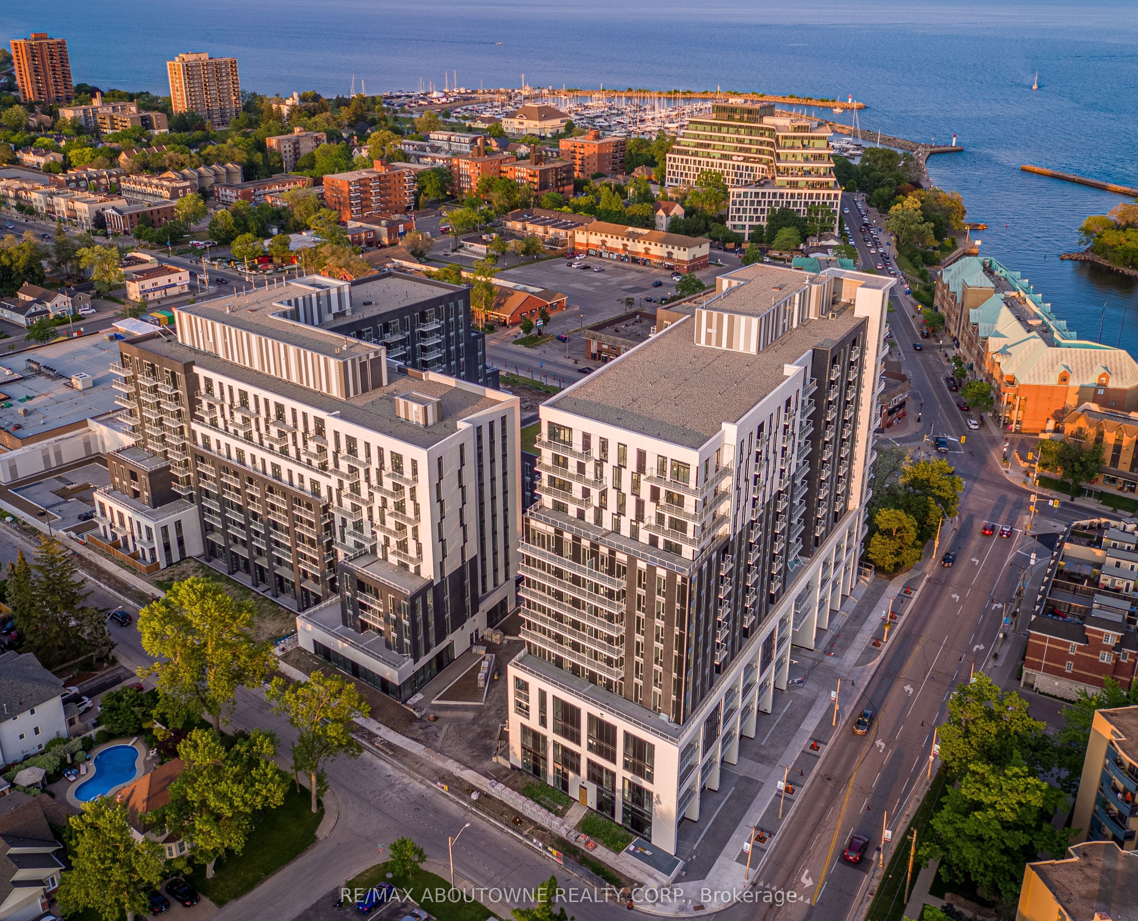 133 BRONTE Road B0903, Oakville, ON L6L 3C1