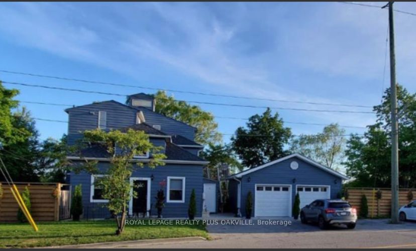 564 Lyons Lane 2, Oakville, ON L6J 2Y1