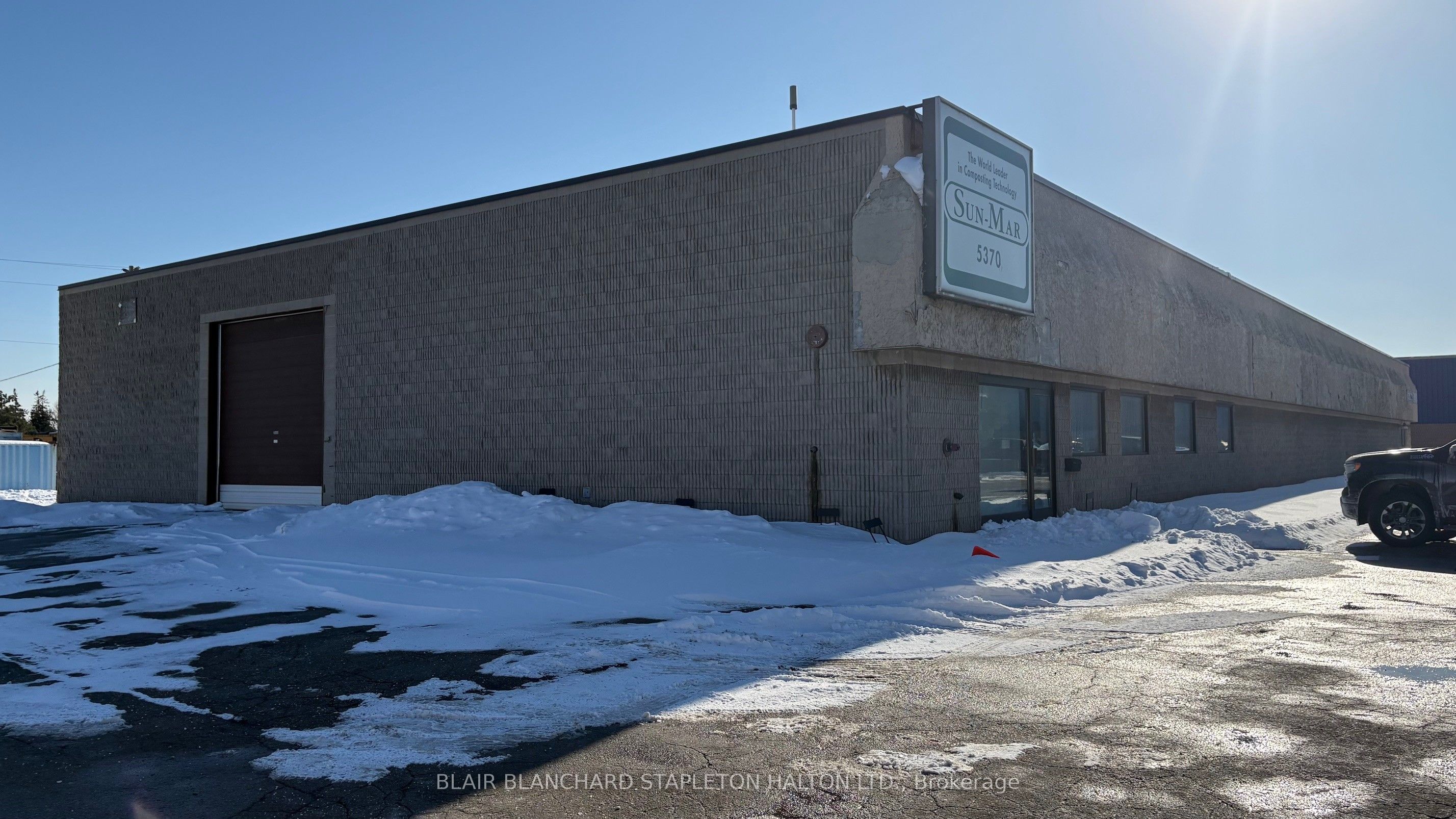 5370 South Service Road, Burlington, ON L7L 5L1