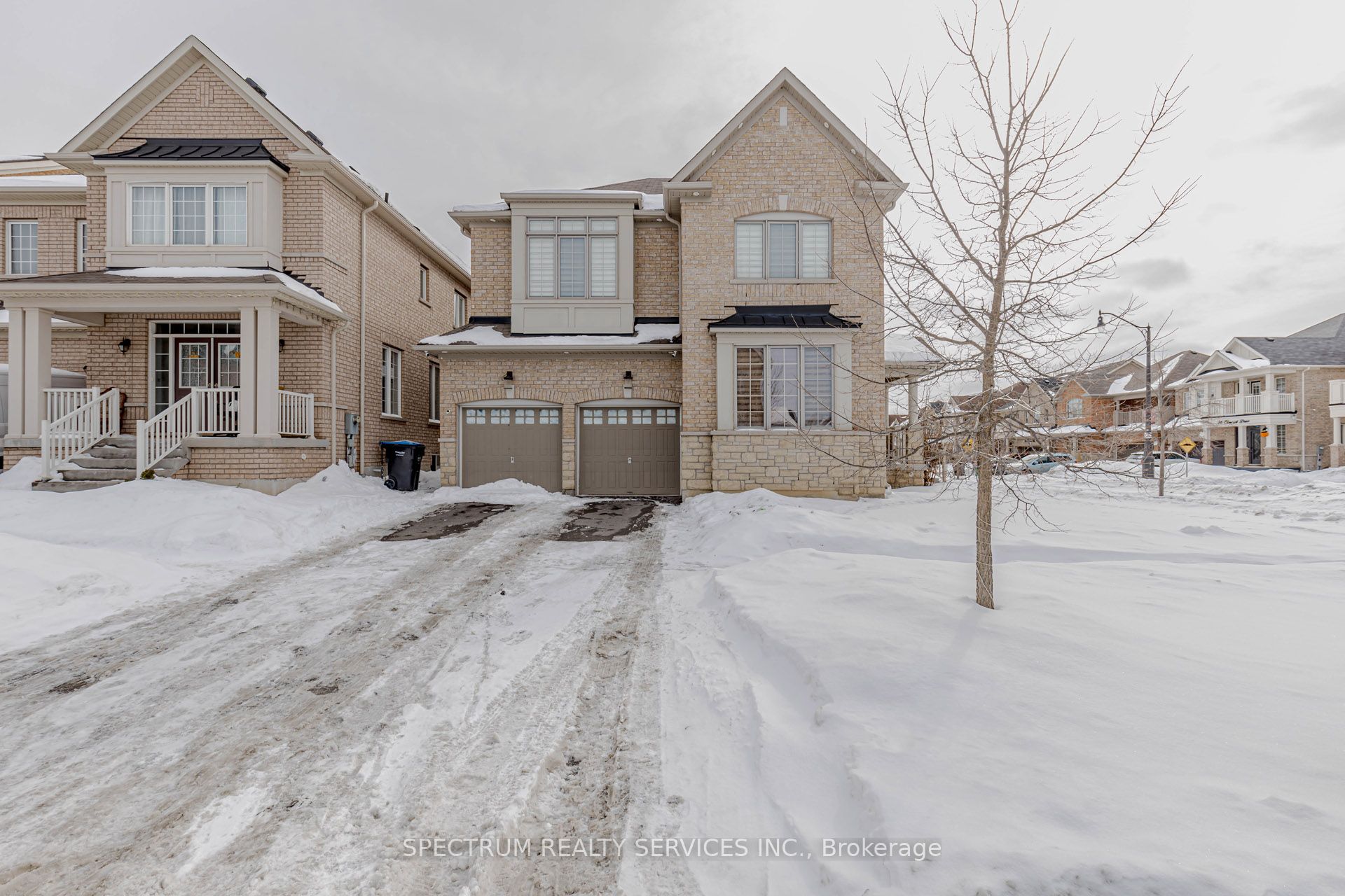 75 Elmcrest Drive, Brampton, ON L6Y 5Z1