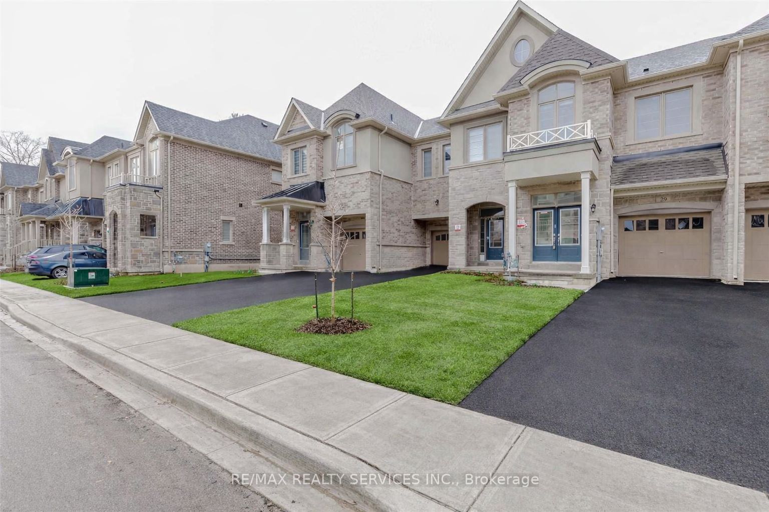 29 Summerbeam Way, Brampton, ON L6Y 0E3